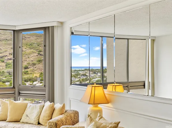 531 Hahaione St #29A, Honolulu, HI 96825