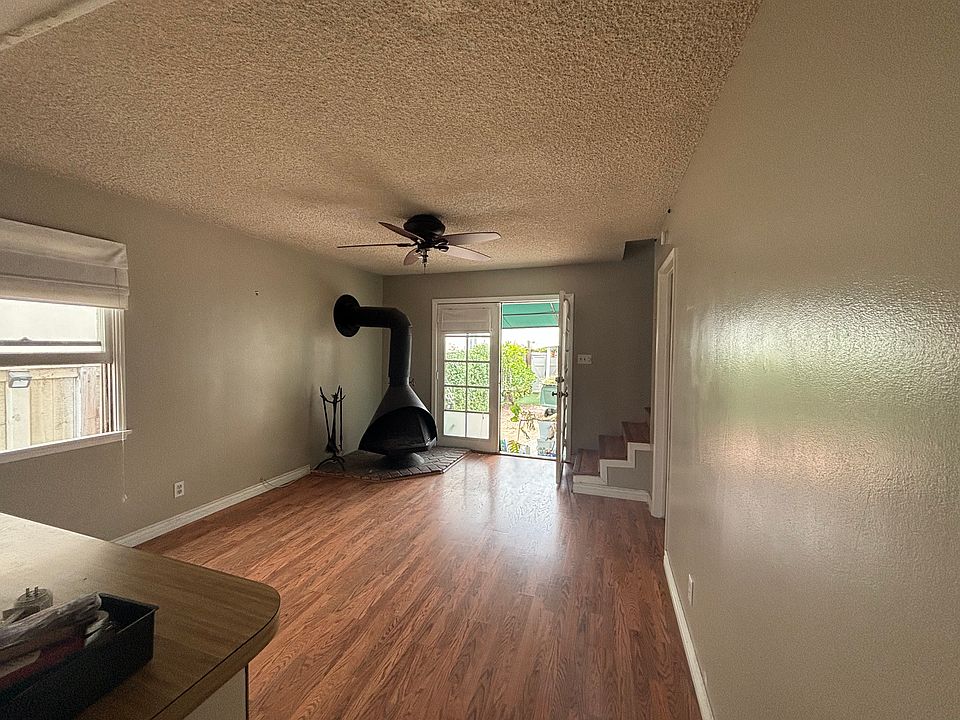 1st image of 1714B Golden Ave