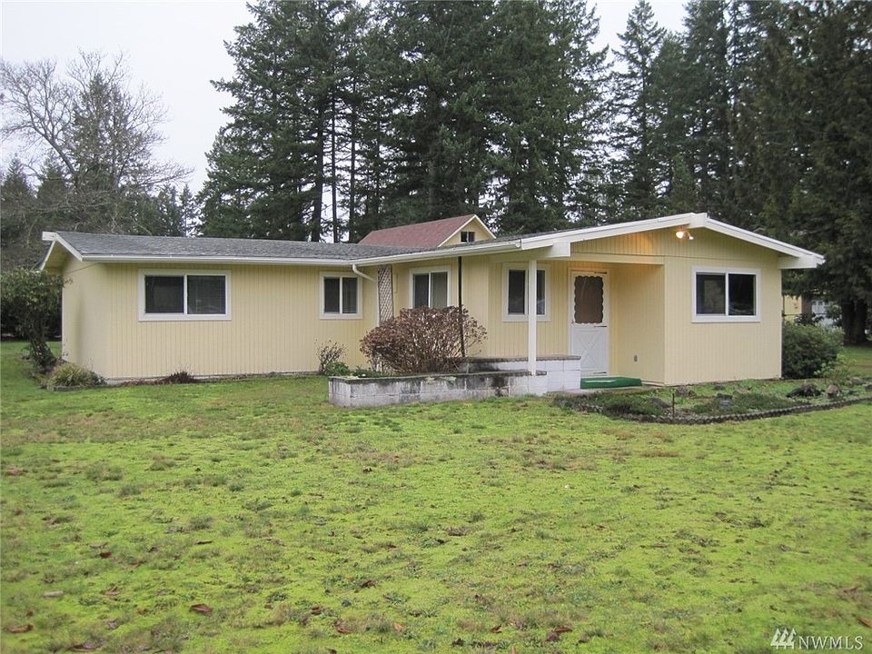 1st image of 4805 208th St E