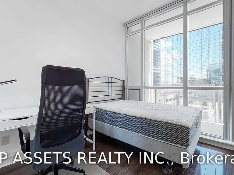 770 Bay St #1202 — Photo 18
