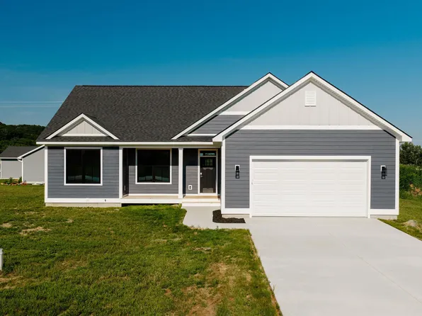 5382 Revella Ln #37, Grawn, MI 49637