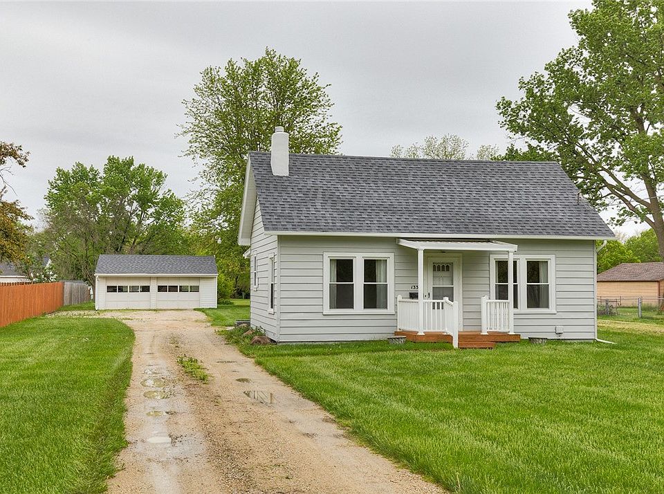 1330 Ashworth Rd, West Des Moines, IA 50265 Zillow