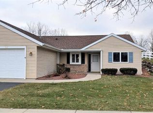 101 Elizabeth Ct, Deerfield, WI 53531