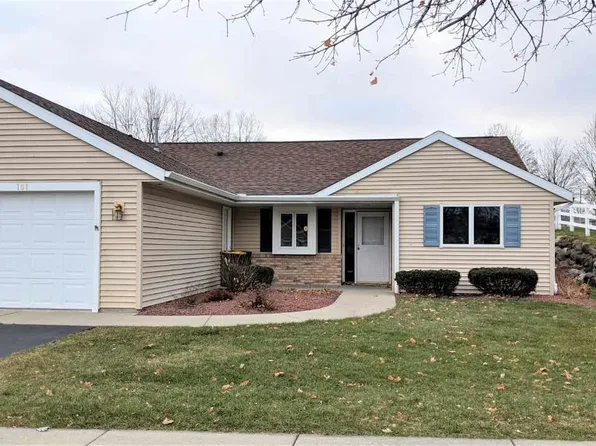 101 Elizabeth Court, Deerfield, WI 53531