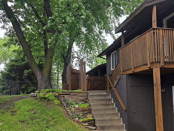 4th image of 33 Lakewood Dr