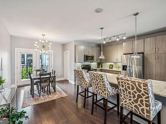 5th image of 51 Moda Ln