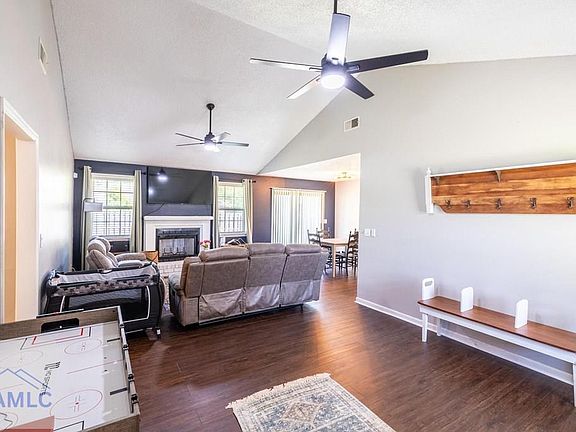 2nd image of 831 Kiln Ln
