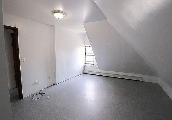 4th image of 337 E 16th St #3
