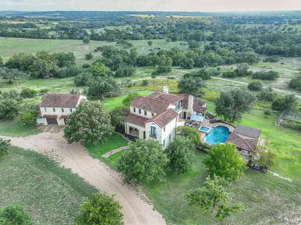 2975 Bear Creek Rd, Fredericksburg, TX 78624