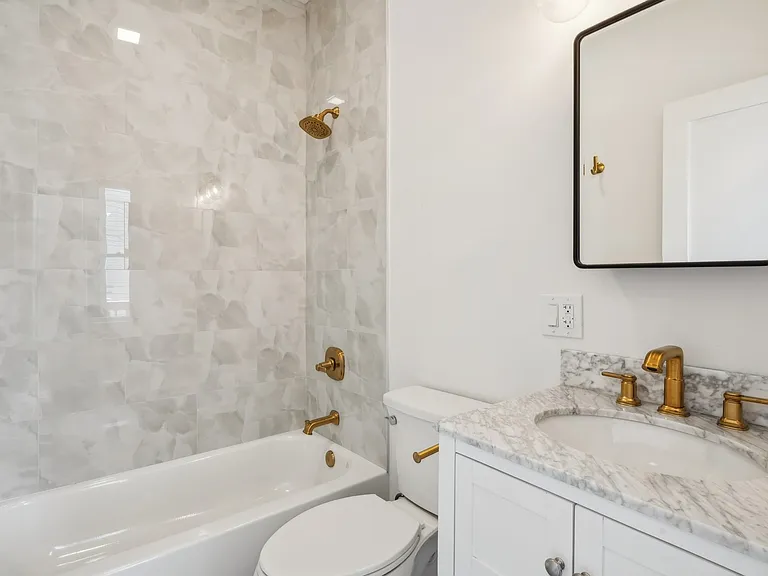 215 Harrison Ave #1 — Photo 18