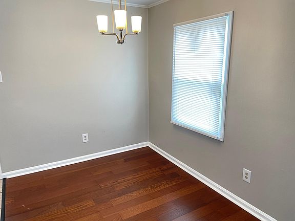 2nd image of 755 Tampa Ave