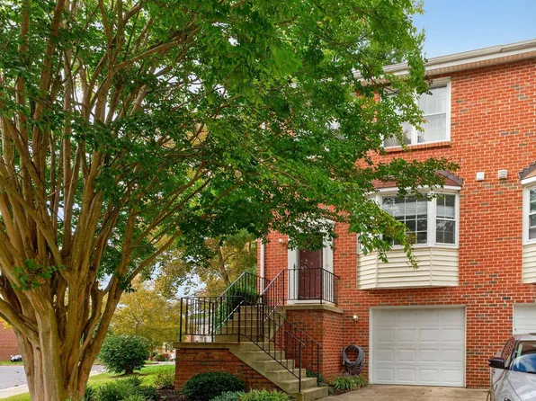 11418 Cosca Park Pl, Clinton, MD 20735