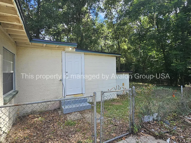 9831 Ridge Blvd — Photo 20