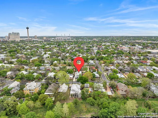 728 E Guenther St — Photo 49