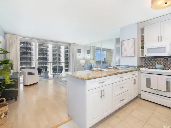 1925 Kalakaua Ave APT 903, Honolulu, HI 96815