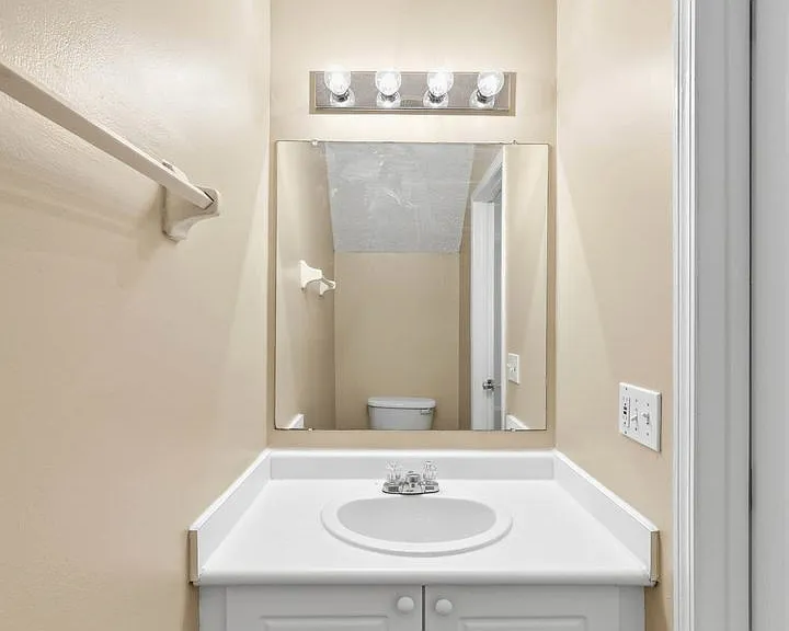 4659 Parrau Dr — Photo 5