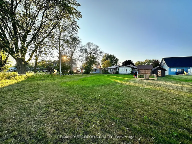 498 Hiscock Shores Rd — Photo 19
