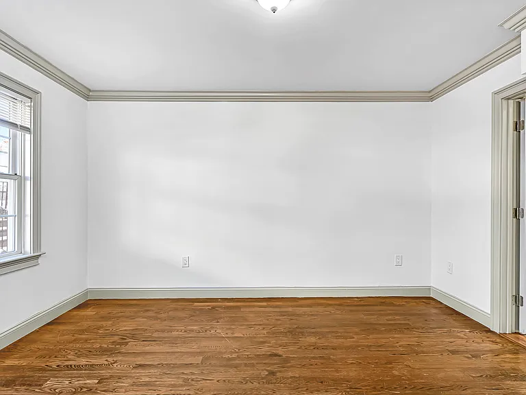 2601 Washington St — Photo 7