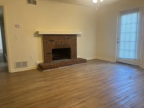2 bed, 1124 sqft, $1,225 — Photo 3