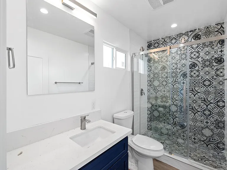 1805 N Greenbrier Rd #A — Photo 4