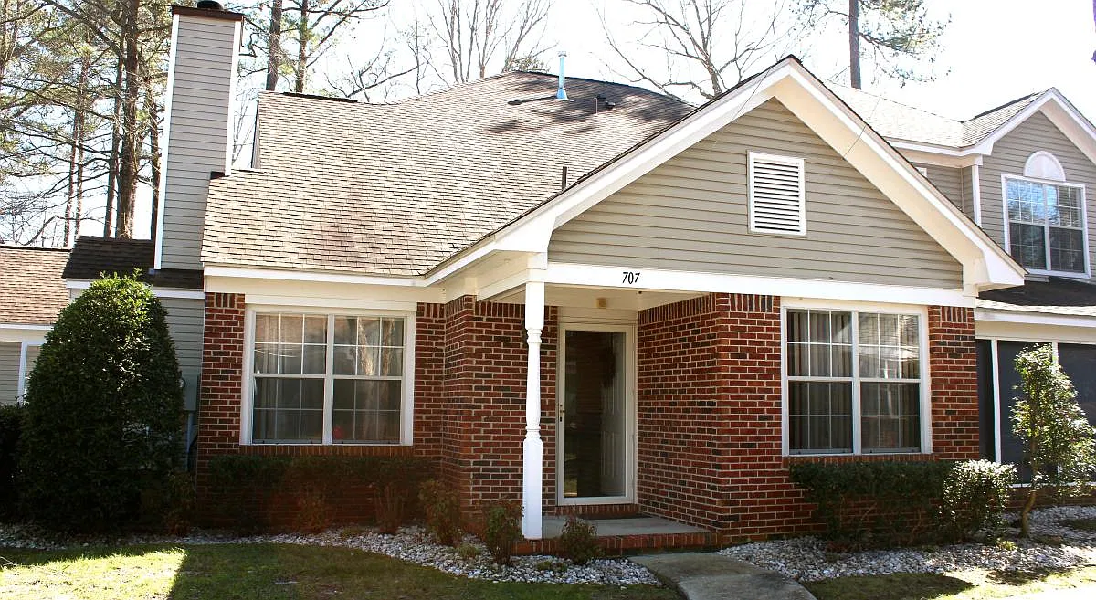 707 Mashie Court — Photo 2