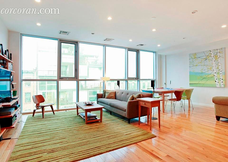 1st image of 914 Pacific St #2