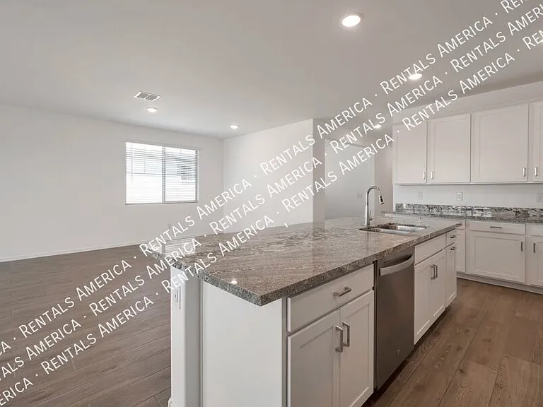 23015 E Starflower Dr — Photo 14
