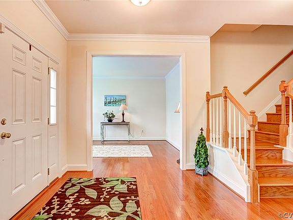 2nd image of 6025 Bastione Court Gln