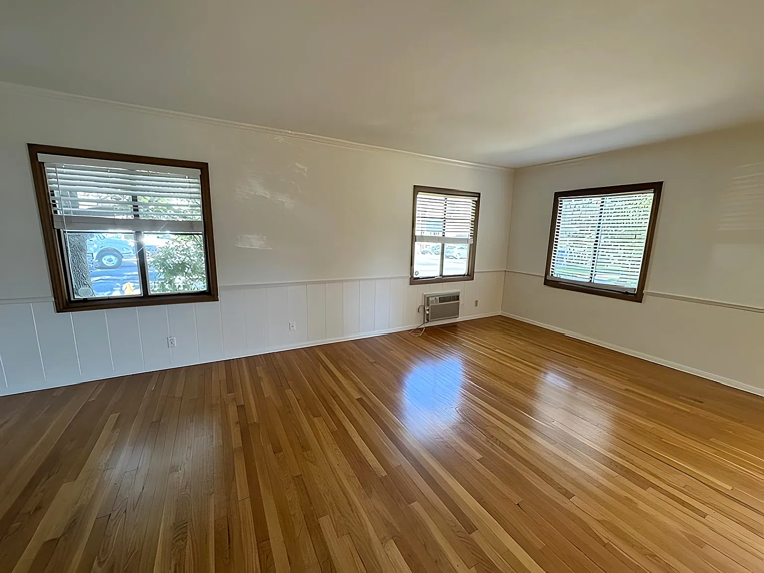 2 bed, $3,295 — Photo 3
