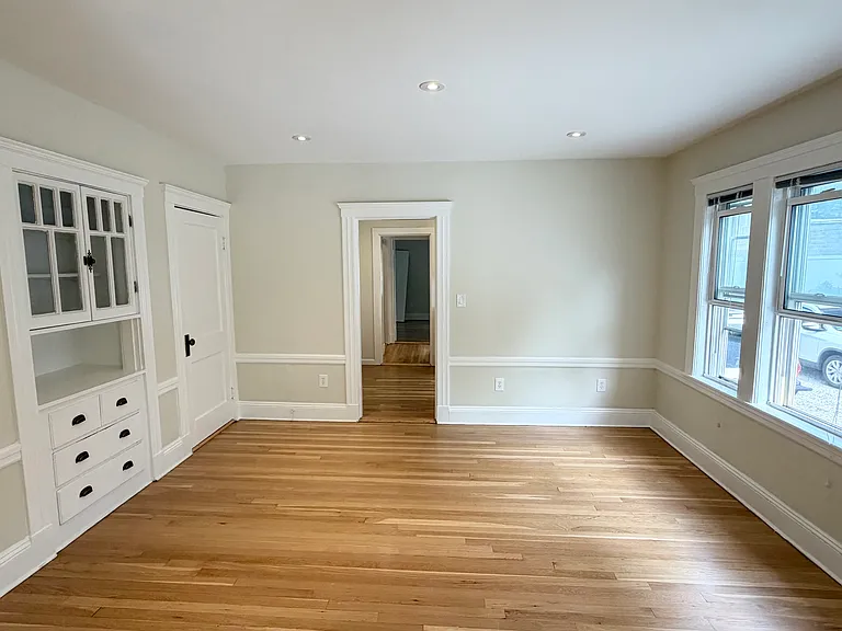 29 Beecher St #2 — Photo 7