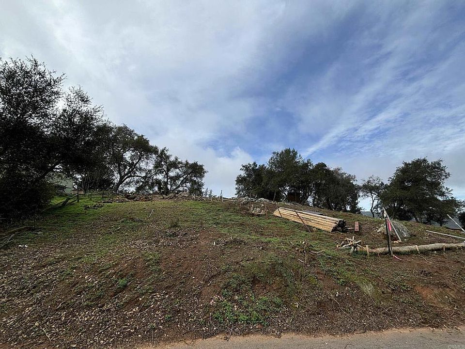 1st image of 0 Hillcrest Ave