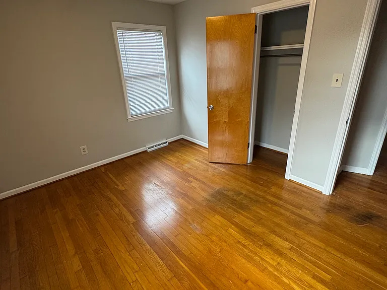 1724 Silver Ln — Photo 31