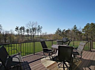 16643 E Lake Dr, Lakeville, MN 55044