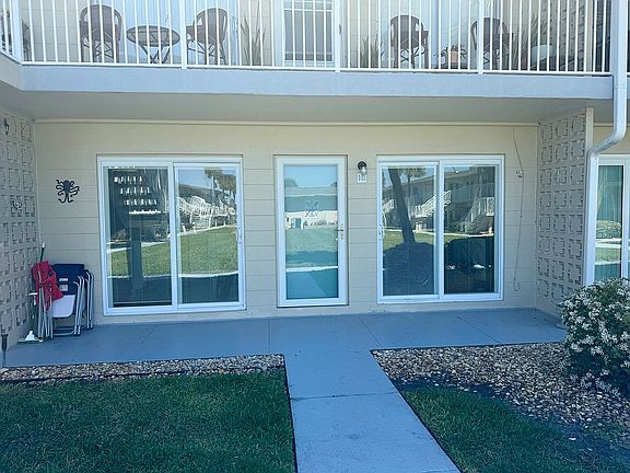 3rd image of 335 Causeway D3