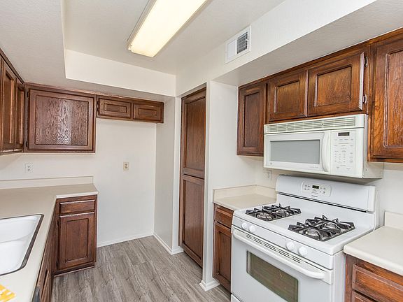 5th image of 150 E Los Angeles Ave Unit 411