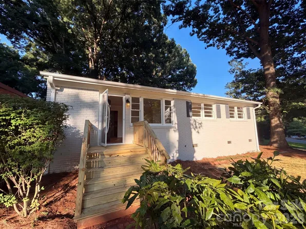 1933 Choyce Cres, Charlotte, NC 28217