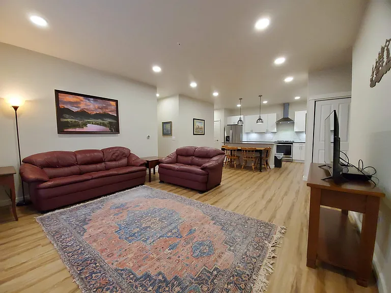 2222B Willow Dr #33 — Photo 4