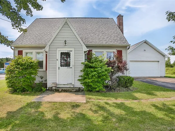8585 Clarence Center Rd, Clarence Center, NY 14032