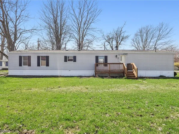 6800 Lake Rd W #21, Geneva, OH 44041