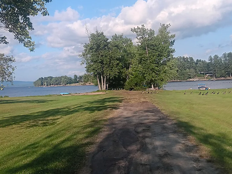 105 Priddle Point Rd #B — Photo 15