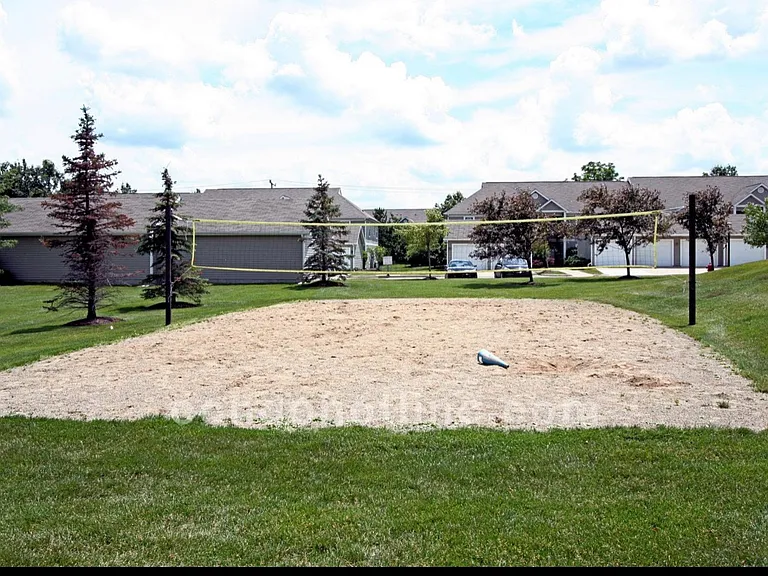 1245 Heatherwood Ln — Photo 4