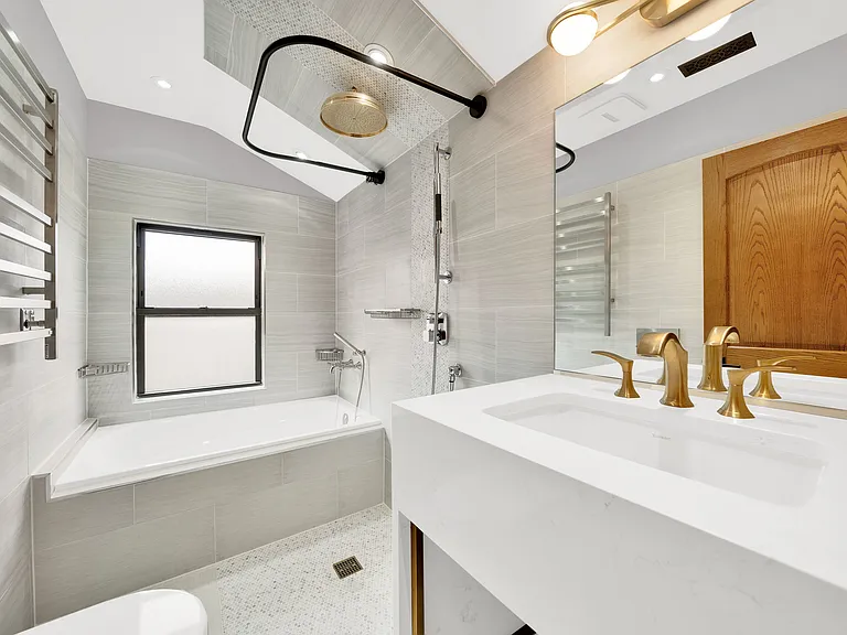1226 S 60th Ct #2 — Photo 14