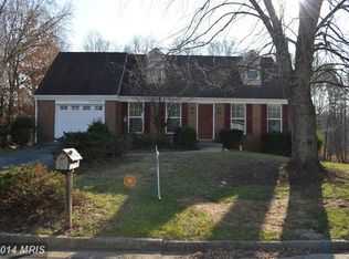 13726 Palm Rd, Woodbridge, VA 22193