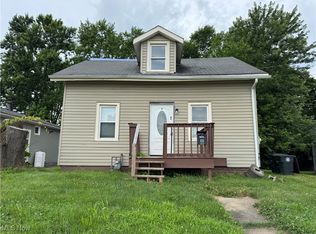 520 Ardella Ave, Akron, OH 44306