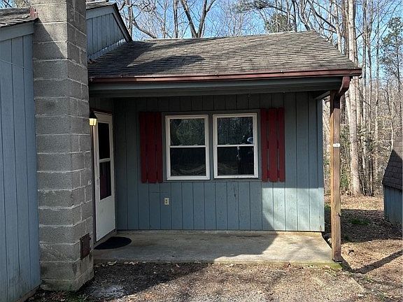 2nd image of 8106 Claystreet Rd