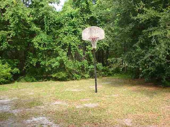 3rd image of 150 Elena Dr