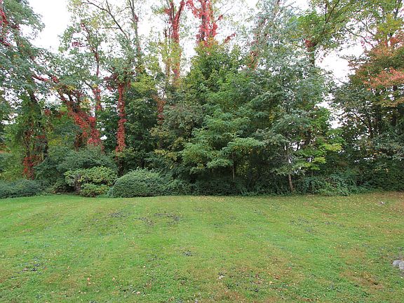 3rd image of 7 Williams Ct
