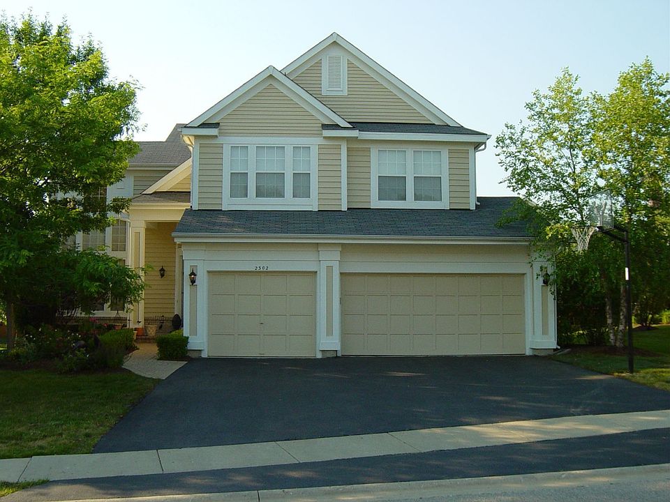 2302 Congressional Ln