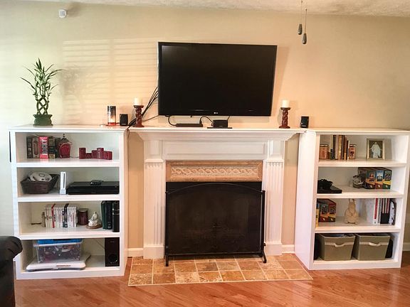 3rd image of 6936 Yellow Oak Ln
