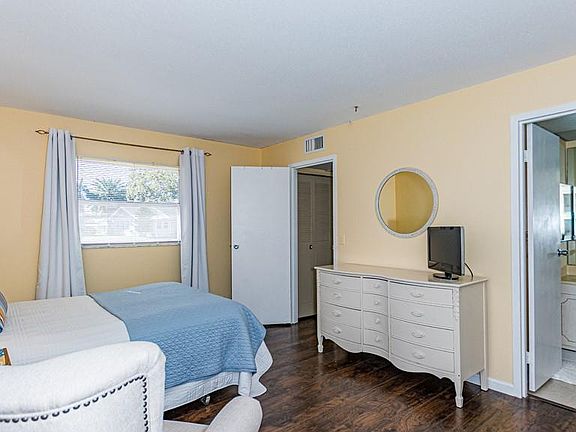 5th image of 1801 Bedford Ln APT 46